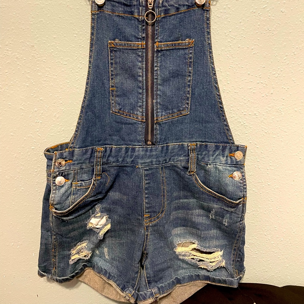 Almost Famous Shortall